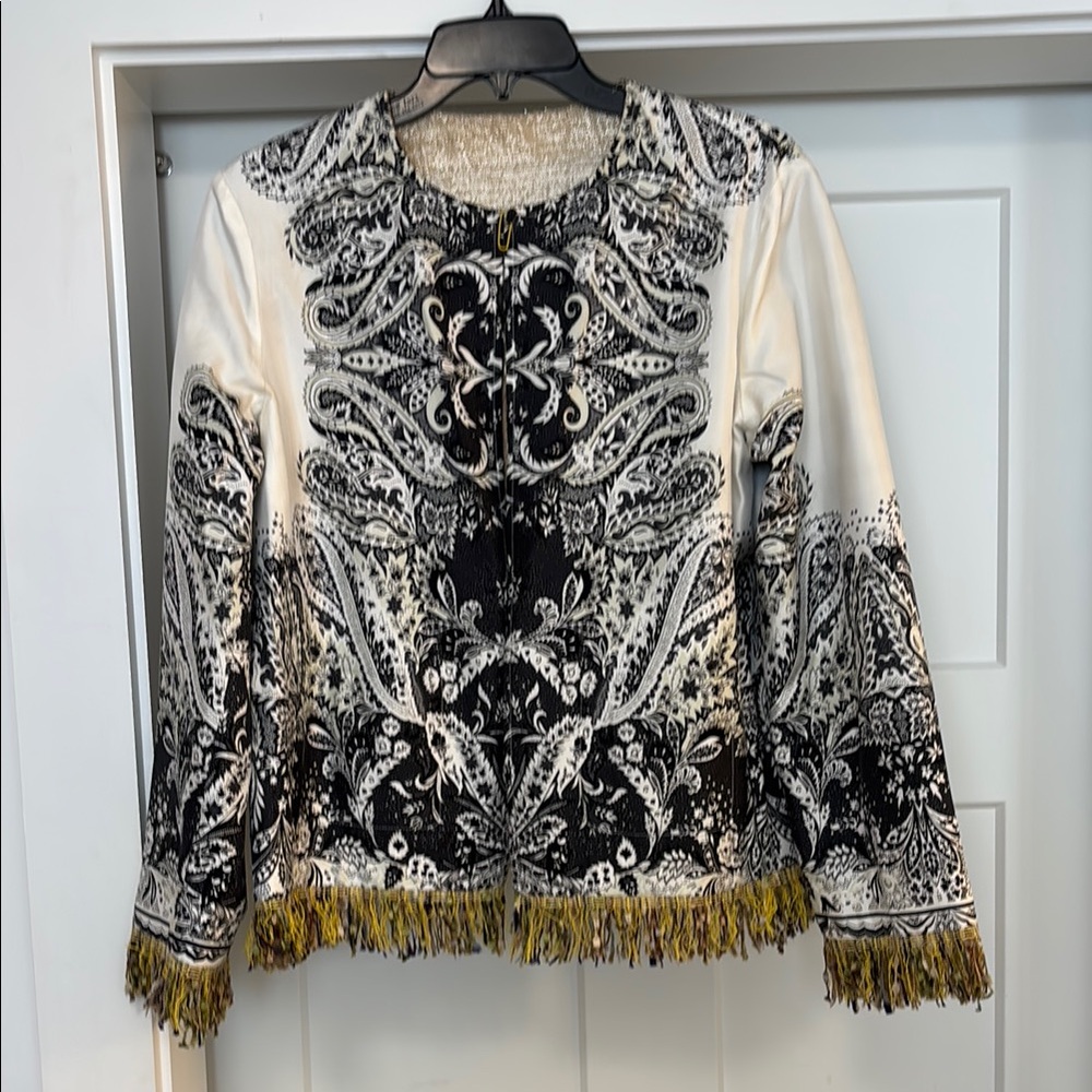 Milano Black and White Patterned Jacket - image 6
